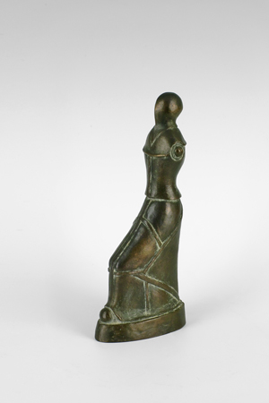 Lot 7130, Auction  120, Augustin, Edgar, Sitzende Frauenfigur