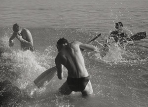 Los 4169 - List, Herbert - Young men in water - 0 - thumb