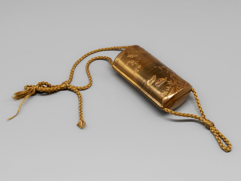 Lot 632, Auction  126, Inrô mit Enten-Golddekor, 5-teiliges Aufbewahrungs-Behältnis