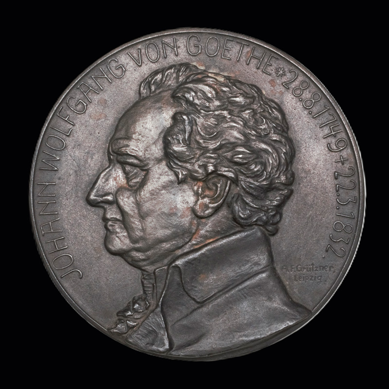 Lot 2040, Auction 126, Grützner, A. F. und Goethe, Johann Wolfgang von, Große Bronzegußplakette zum 100. Todestag
